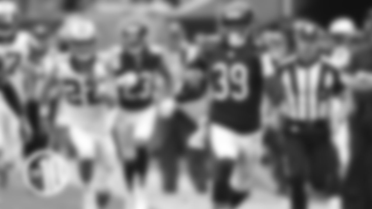 (9) Jackson makes NFL history
Bears safety Eddie Jackson became the first player in NFL history to score multiple defensive touchdowns of at least 75 yards in a game when he returned an interception 76 yards and a fumble 75 yards on Oct. 22, 2017 in a 17-3 win over the Panthers.
