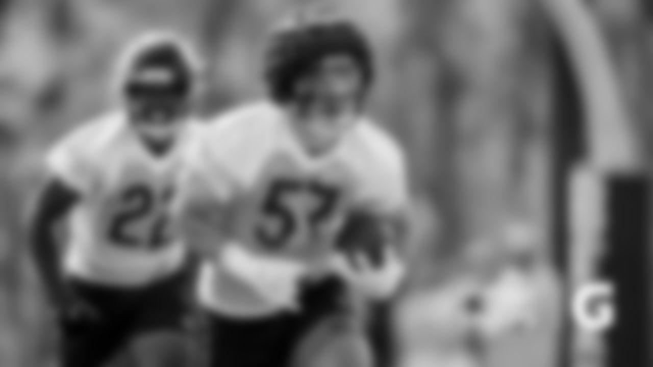 LB Jack Sanborn