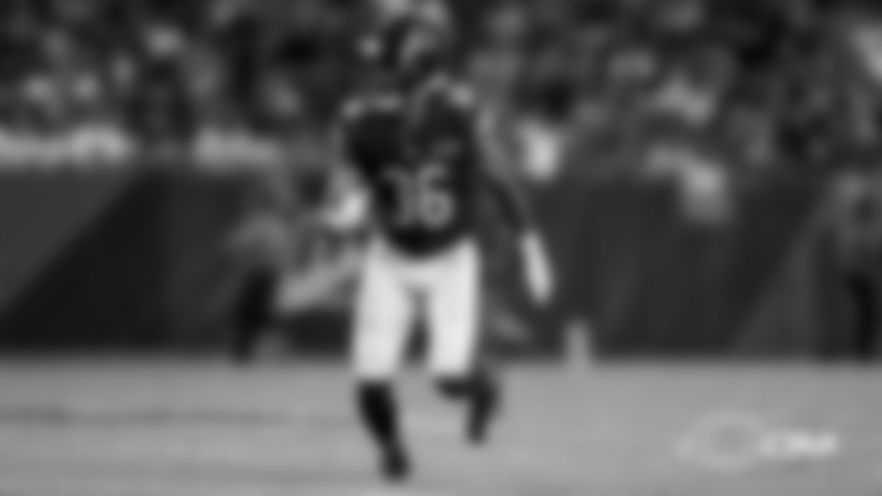 S DeAndre Houston-Carson