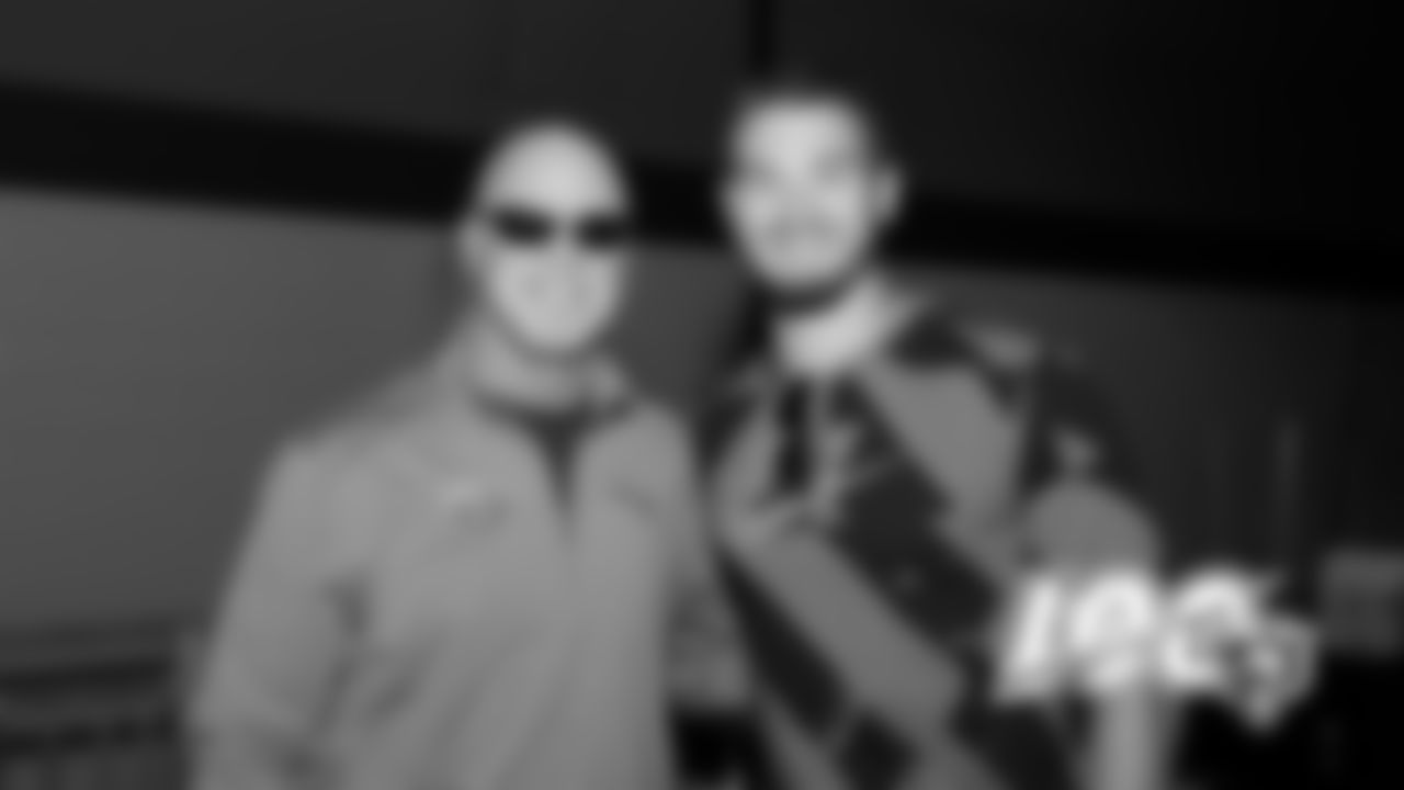 Jim McMahon and Mitchell Trubisky after the Quarterbacks Legacy Panel