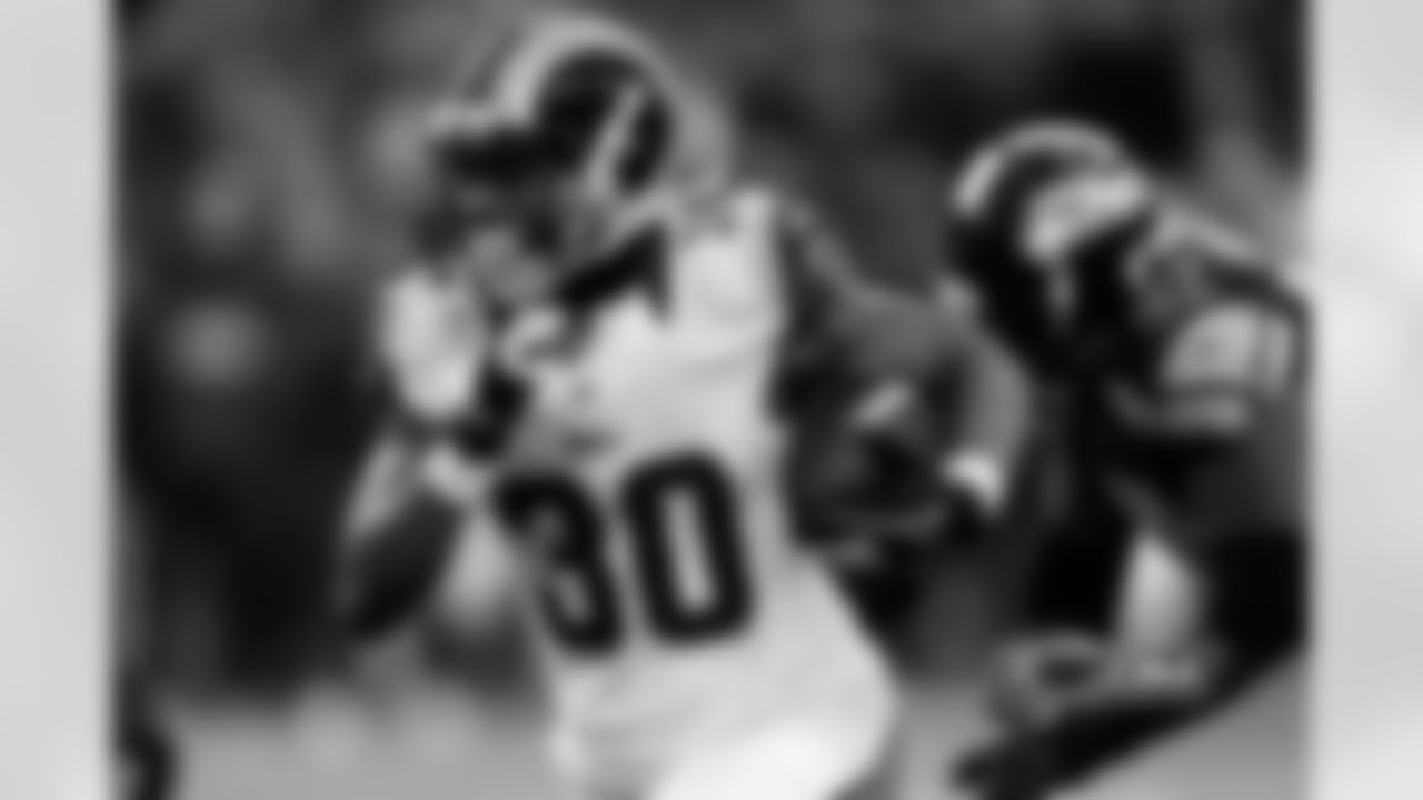 Despite playing only 14 games, Gurley won AP Offensive Rookie of the Year after rushing for 1,106 yards and 10 touchdowns.