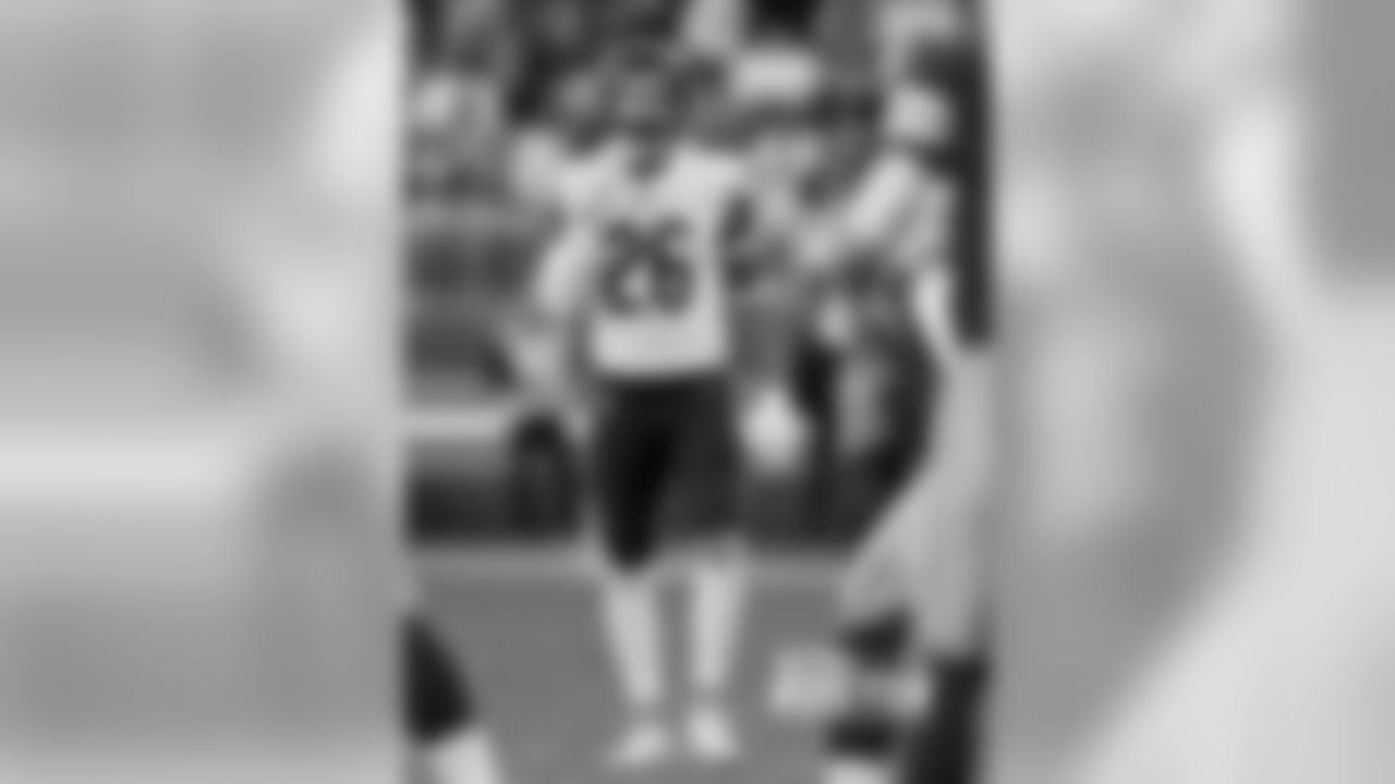 S Deon Bush