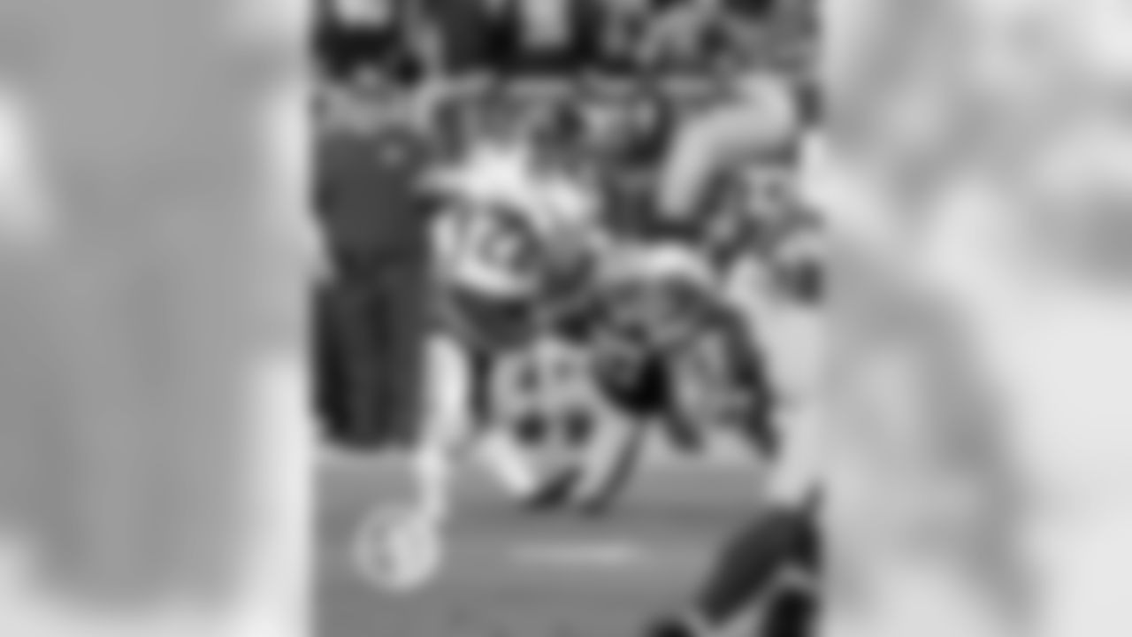125 rushing yards, 54 receiving yards (179 total yards), 1 TD