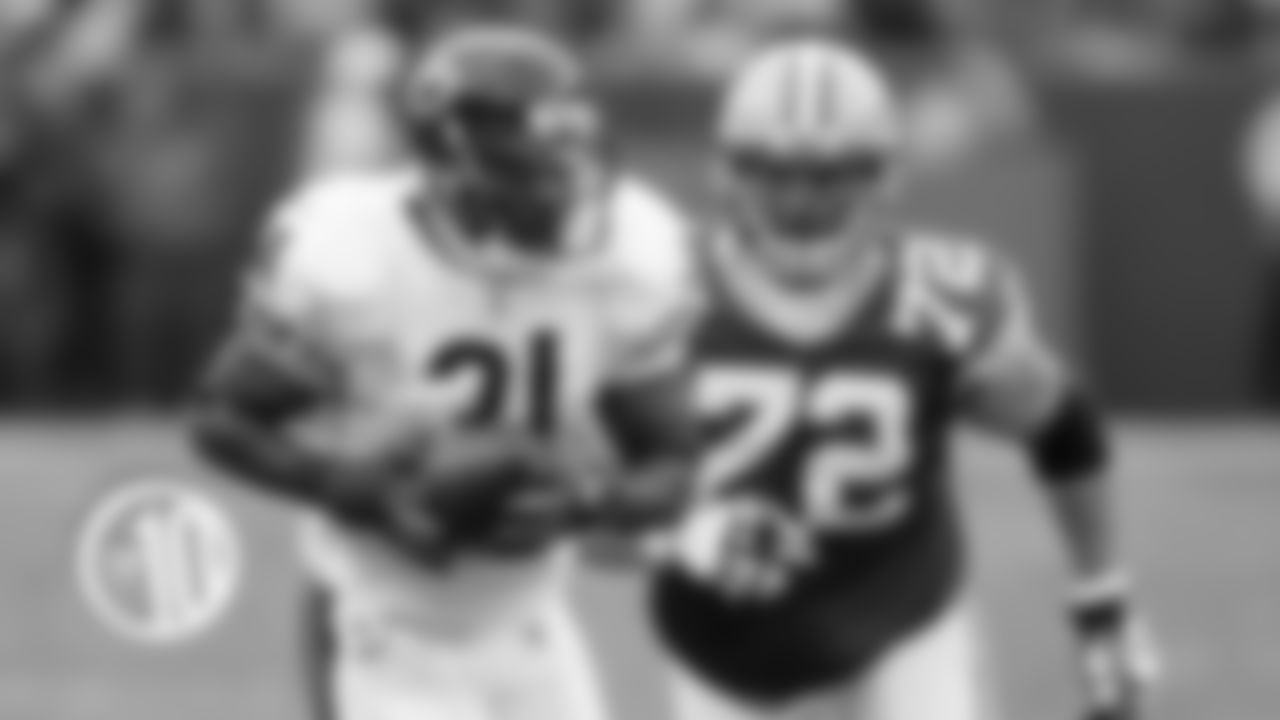 (9) Nathan Vasher, cornerback
Vasher played six seasons with the Bears from 2004-09 and was voted to the Pro Bowl in 2005 when he led the team with a career-high eight interceptions.