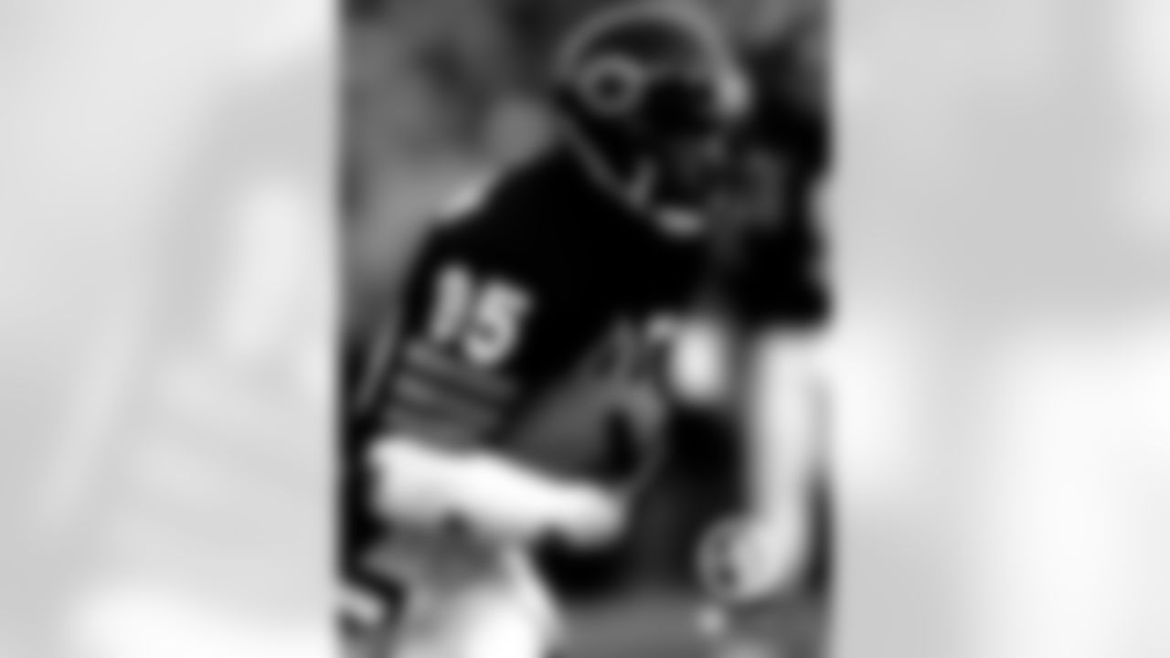 (3) Dennis McKinnon, 94 yards
Sept. 14, 1987 in Chicago
McKinnon's spectacular 94-yarder was once voted the best punt return in Monday Night Football history. It helped the Bears beat the Giants 34-19 in the 1987 season opener in a clash of the previous two Super Bowl winners.