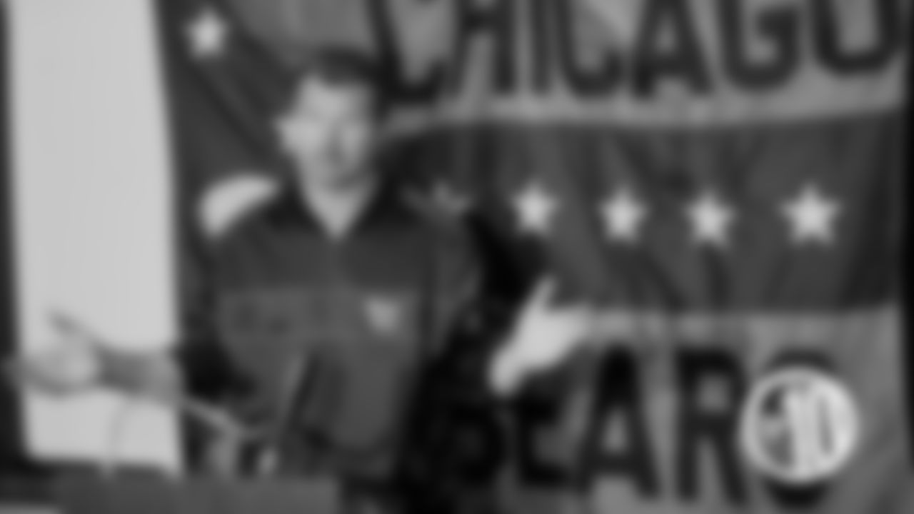 (4) Mike Ditka
The fiery Bears coach sparred with players, reporters and defensive coordinator Buddy Ryan. Ditka was funny as well, like when he roller-skated throughout Halas Hall after referring to Minnesota's Metrodome as "the Rollerdome."