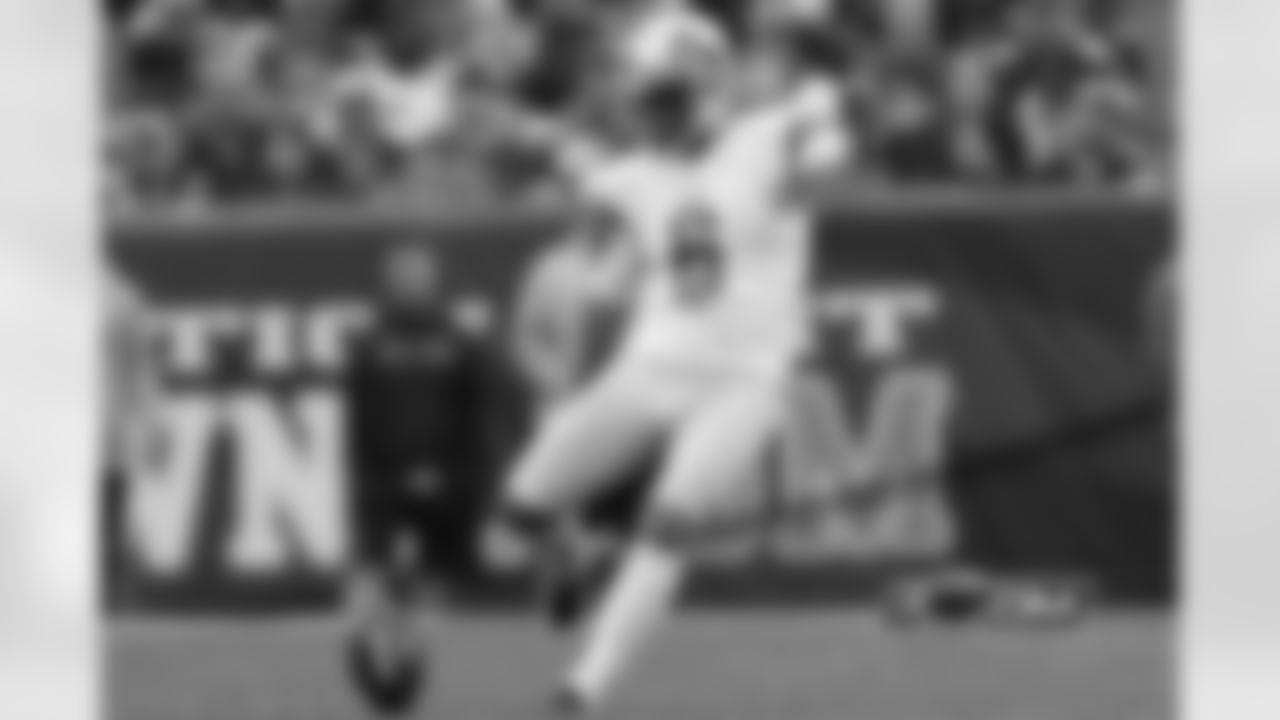 P 6 Sam Martin