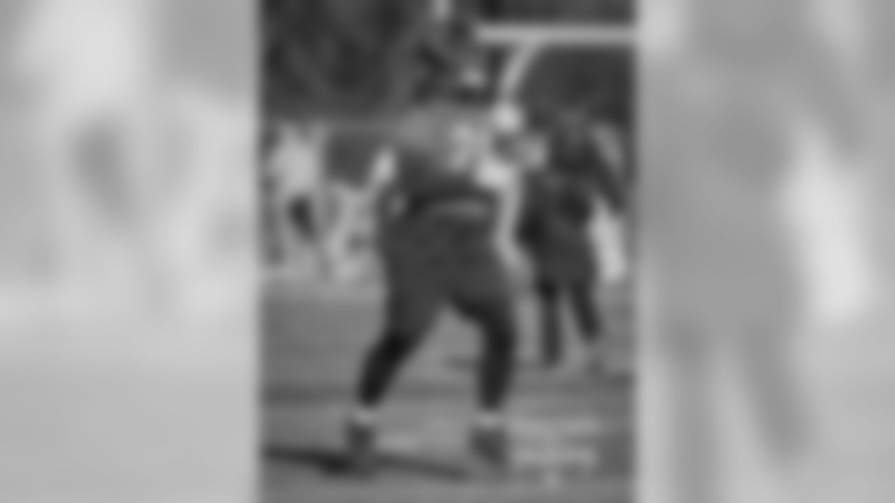 RB Jordan Howard