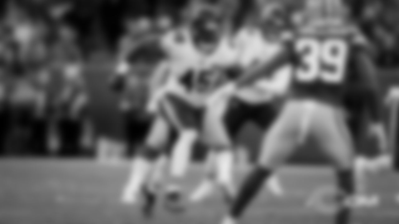 LB Joel Iyiegbuniwe | #45