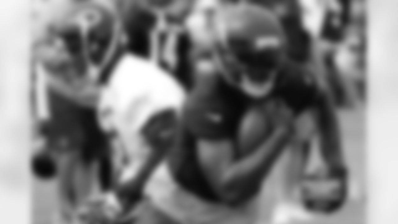 TE Martellus Bennett, LB Lance Briggs