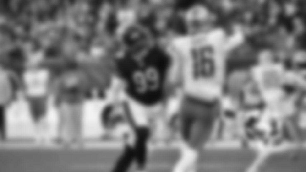 DL Trevis Gipson | #99