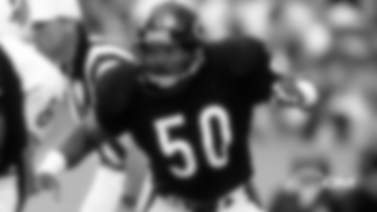 Mike Singletary - HOF Class: 1998
AP | David Durochik
