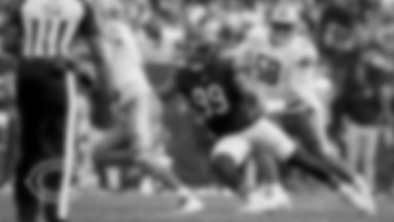 DL Trevis Gipson | #99