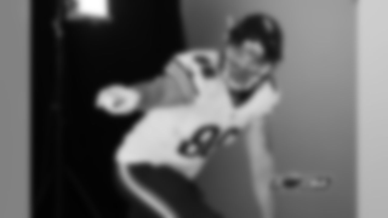 TE Zach Miller