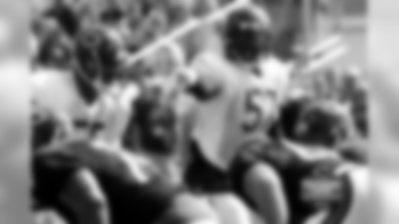 LBs Jon Bostin and Lance Briggs