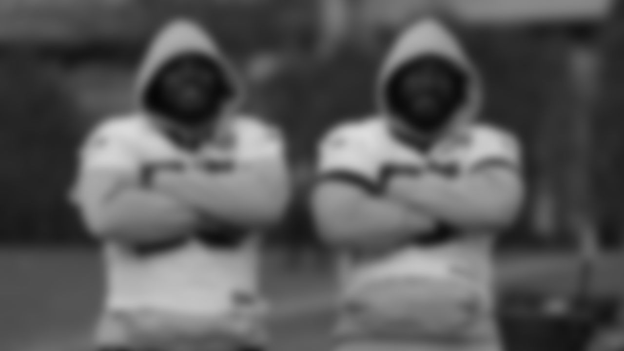 LB LaRoy Reynolds and LB Germaine Pratt