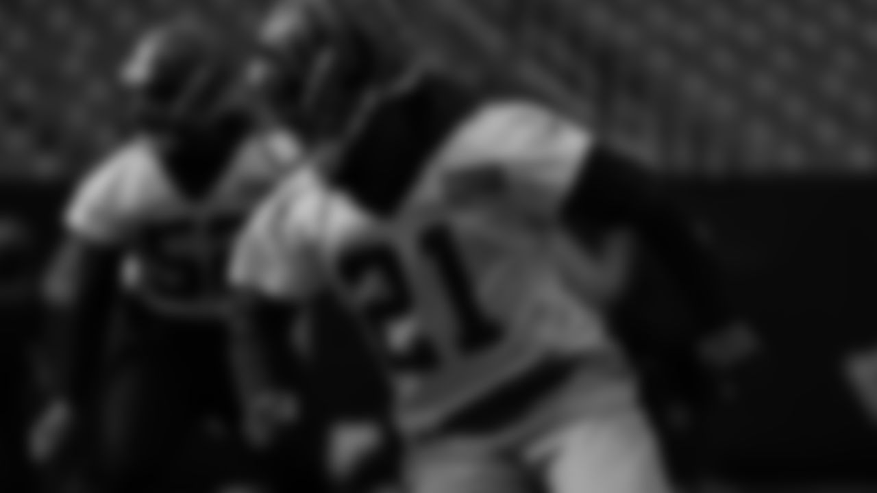 CB Darqueze Dennard