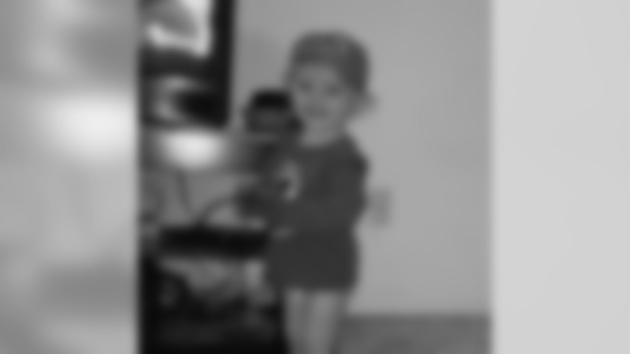 "My granddaughter Kenna smiling for the oncoming season." --Christopher