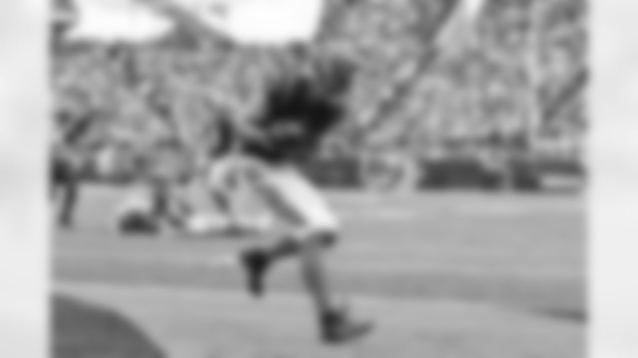 Andrei Iosivas catches his first career NFL touchdown during the Seahawks-Bengals game on Sunday, October 15 in Week 6 of the 2023 season.