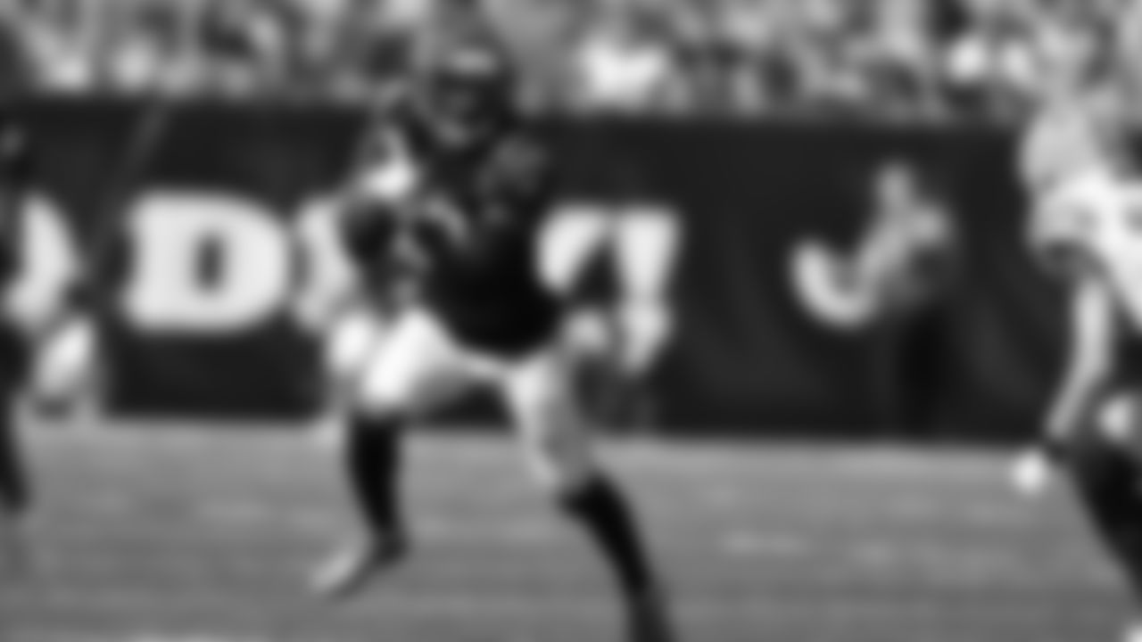 Wide receiver Tyler Boyd makes a reception against the Green Bay Packers.