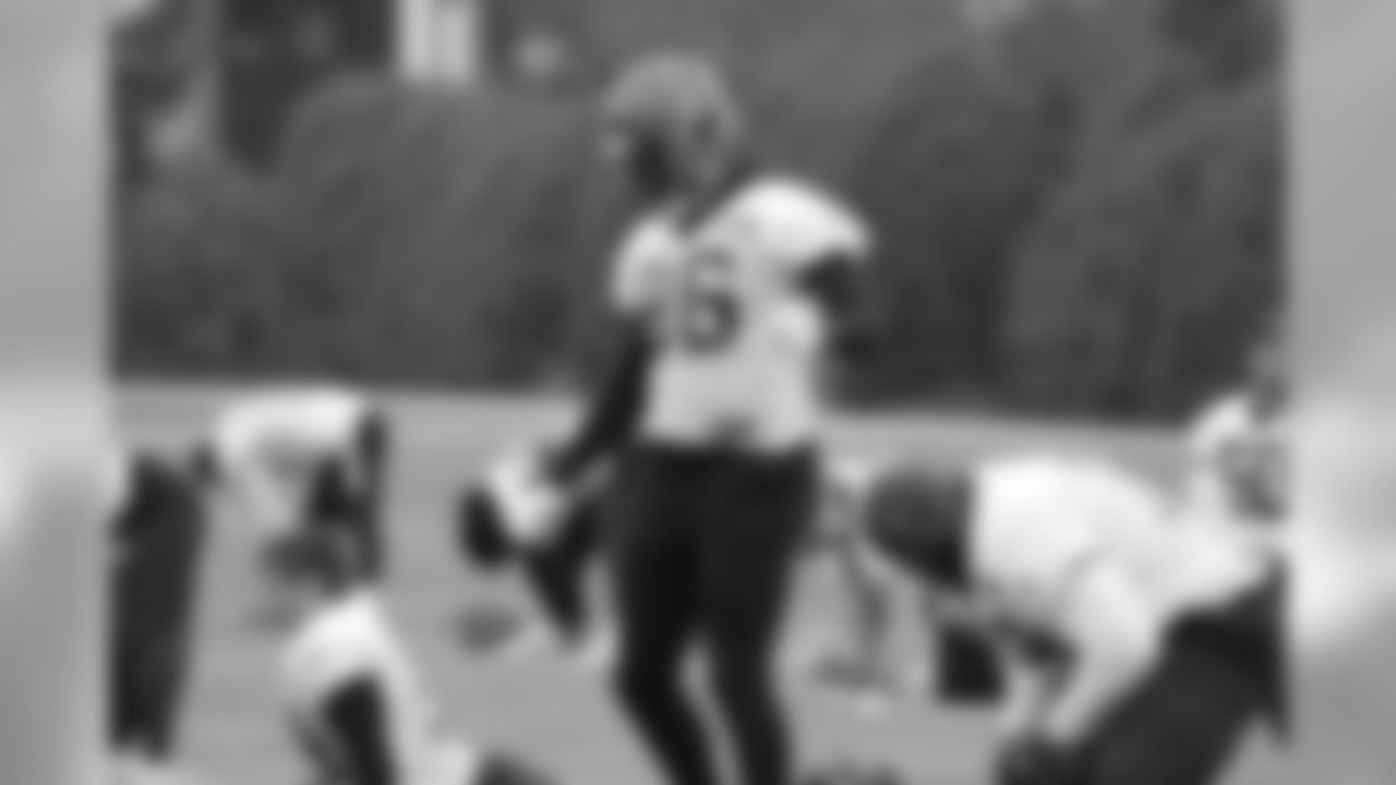 181213-Dunlap-Carlos_practice