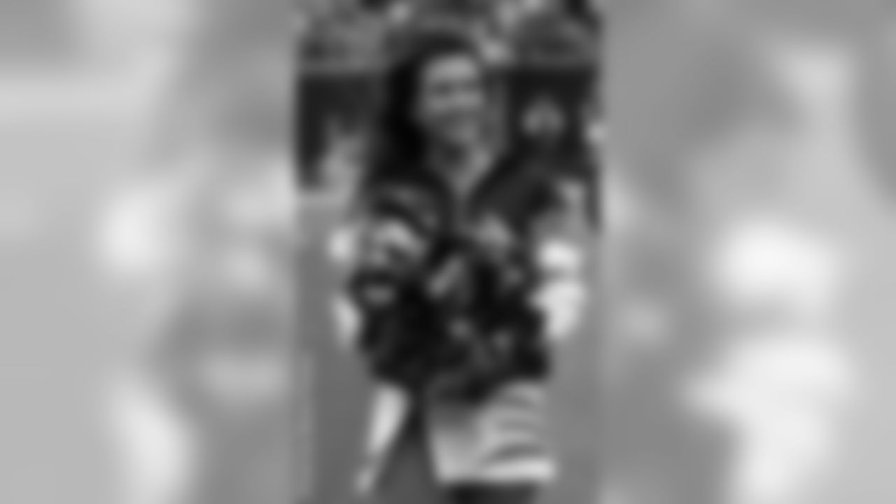 Cheerleaders 06-88