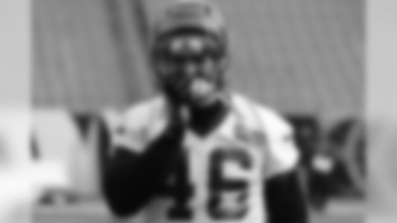 Chris Harris at Paul Brown Stadium for practice.