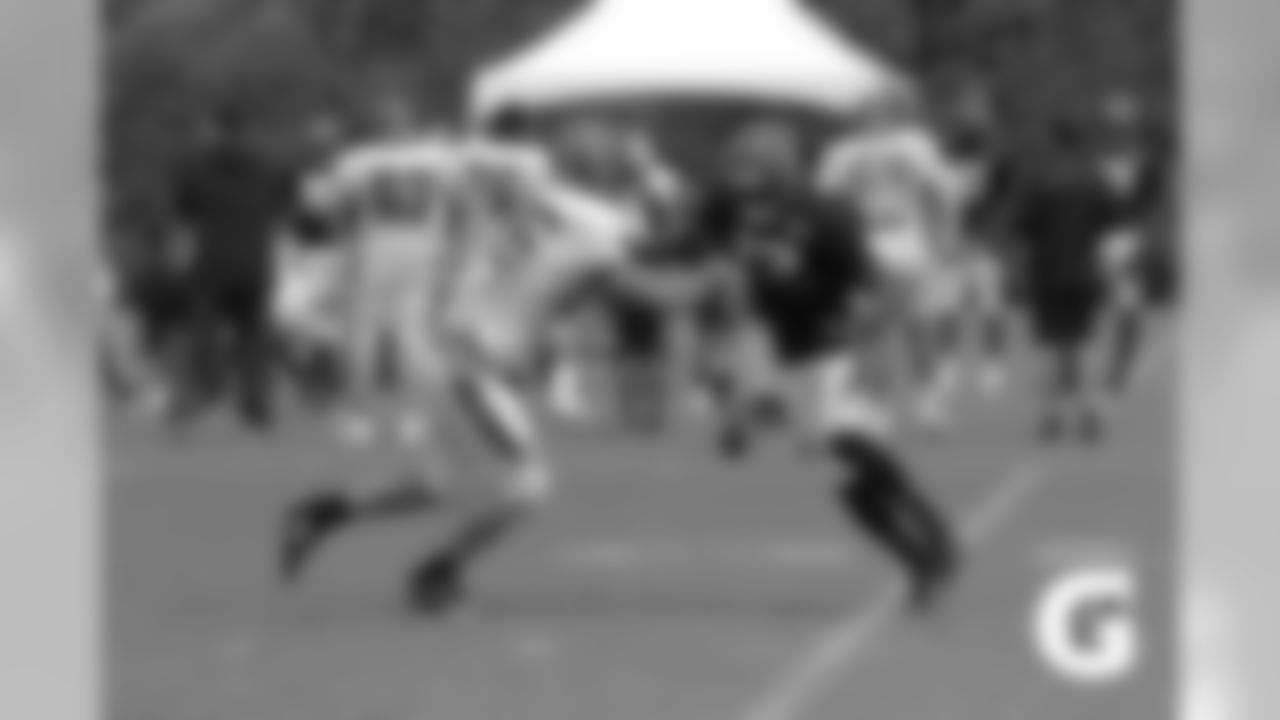 GATORADE-180730-TrainingCamp-Blocking
