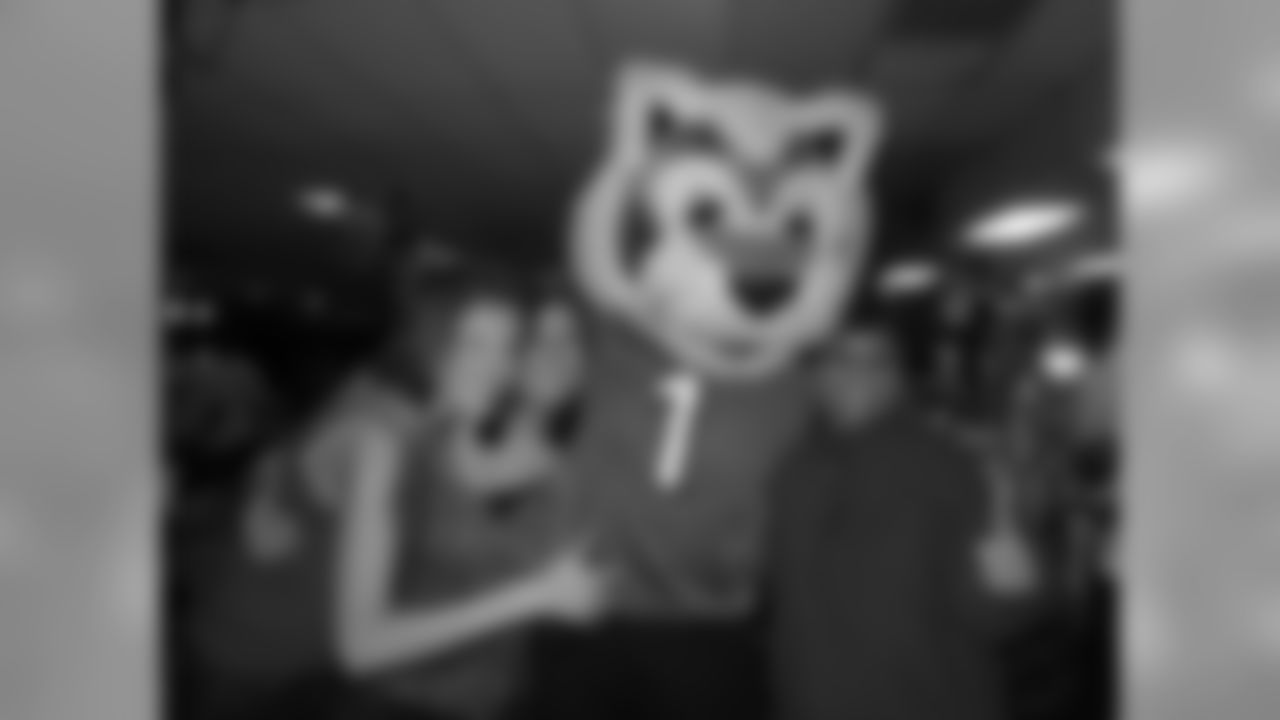 Who Dey joined us for an event and he was a big hit with everyone! Some of the ladies of Cincinnati GNO (Girls Night Out) hang out with Who Dey at a Bowl For Kids Sake event benefiting Big Brothers Big Sisters of Greater Cincinnati.