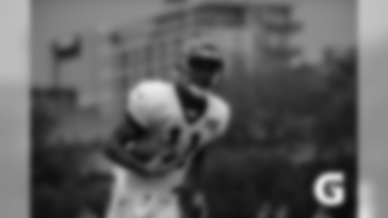 GATORADE-180806-Training_Camp-Catch_RossK
