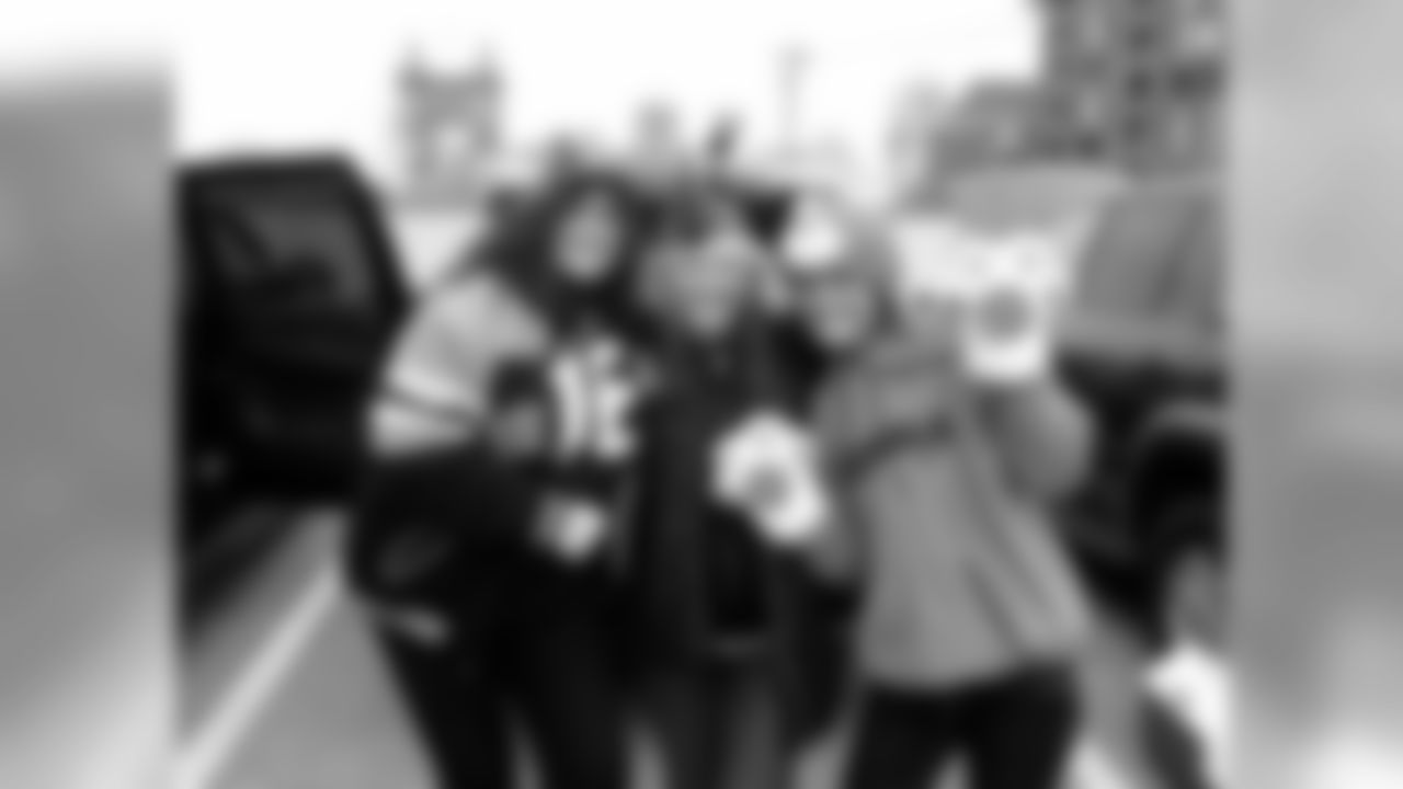 Here is a picture of three ladies who know who to cheer for! Who Dey!