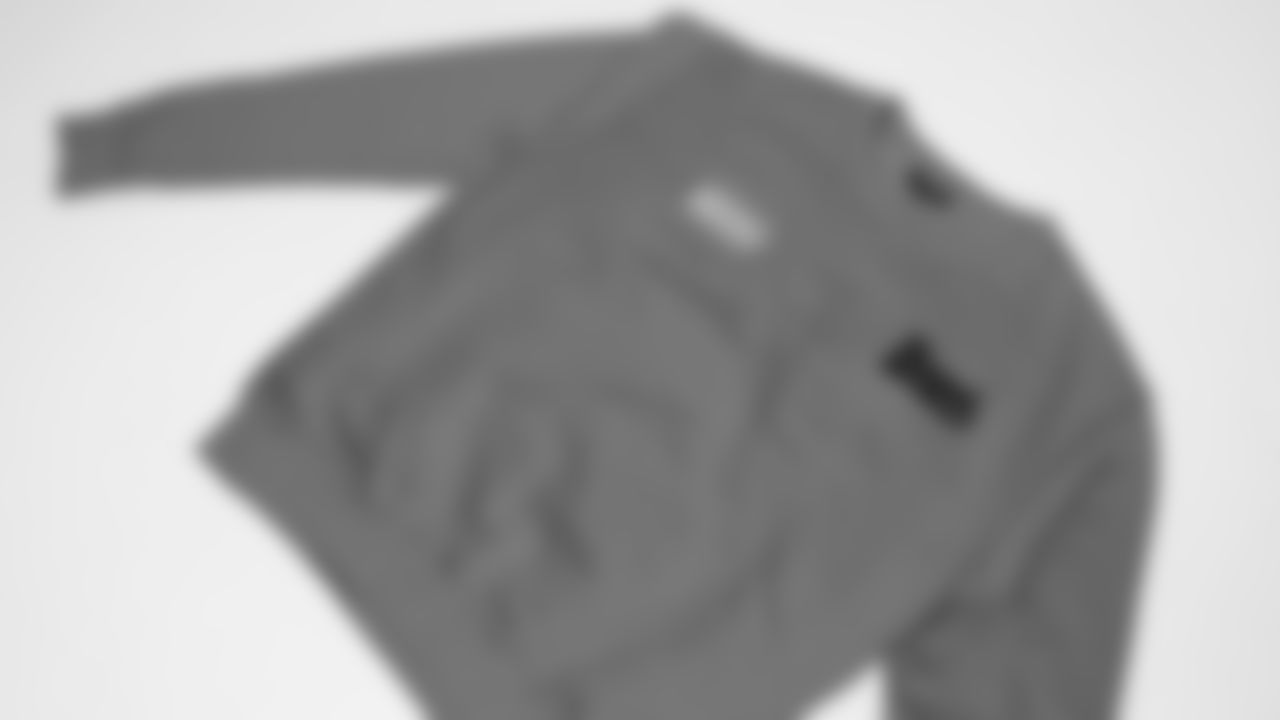 201211-black-owned-sweatshirt