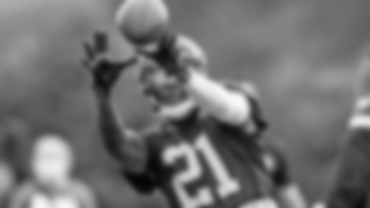 Cornerback Mackenzie Alexander