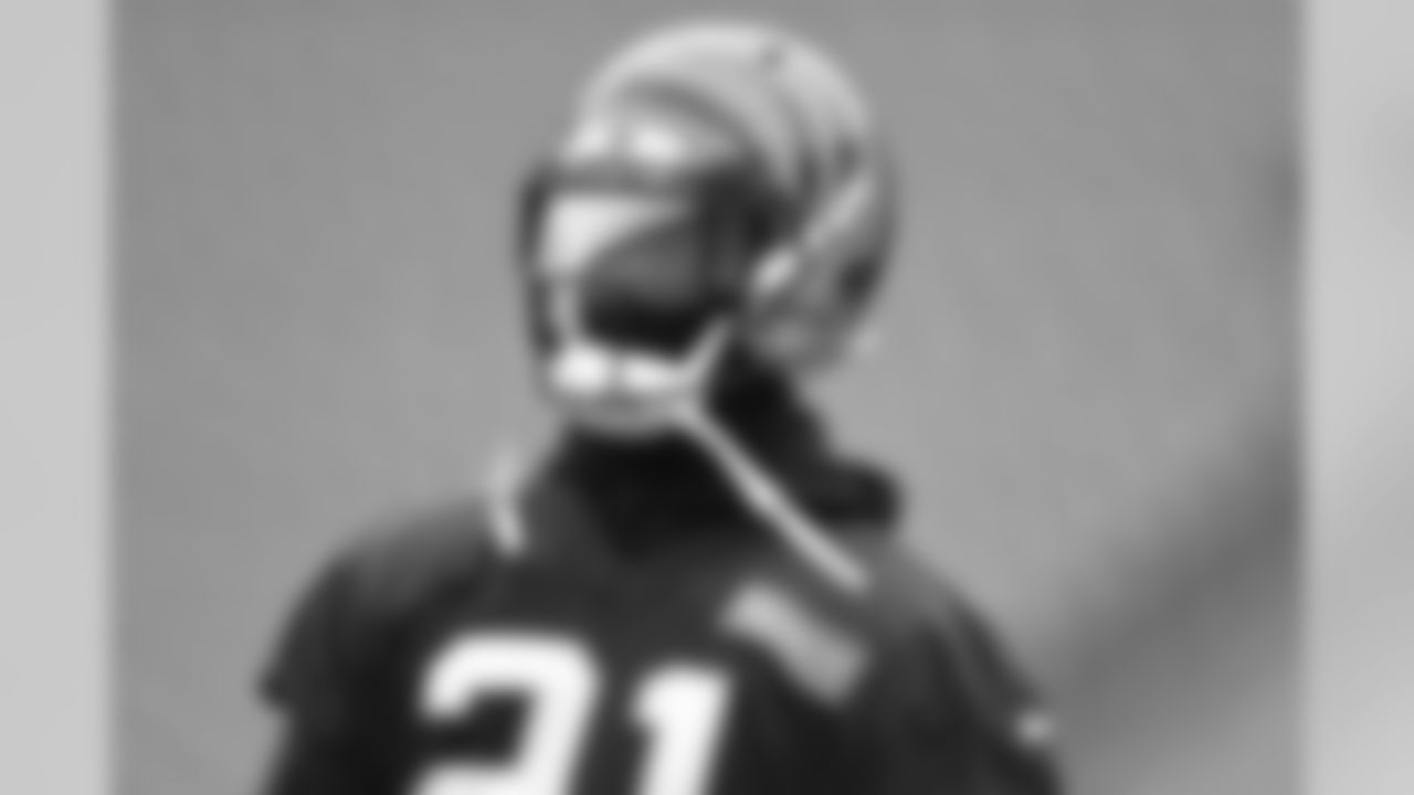 181205-Dennard-Darquese_practice
