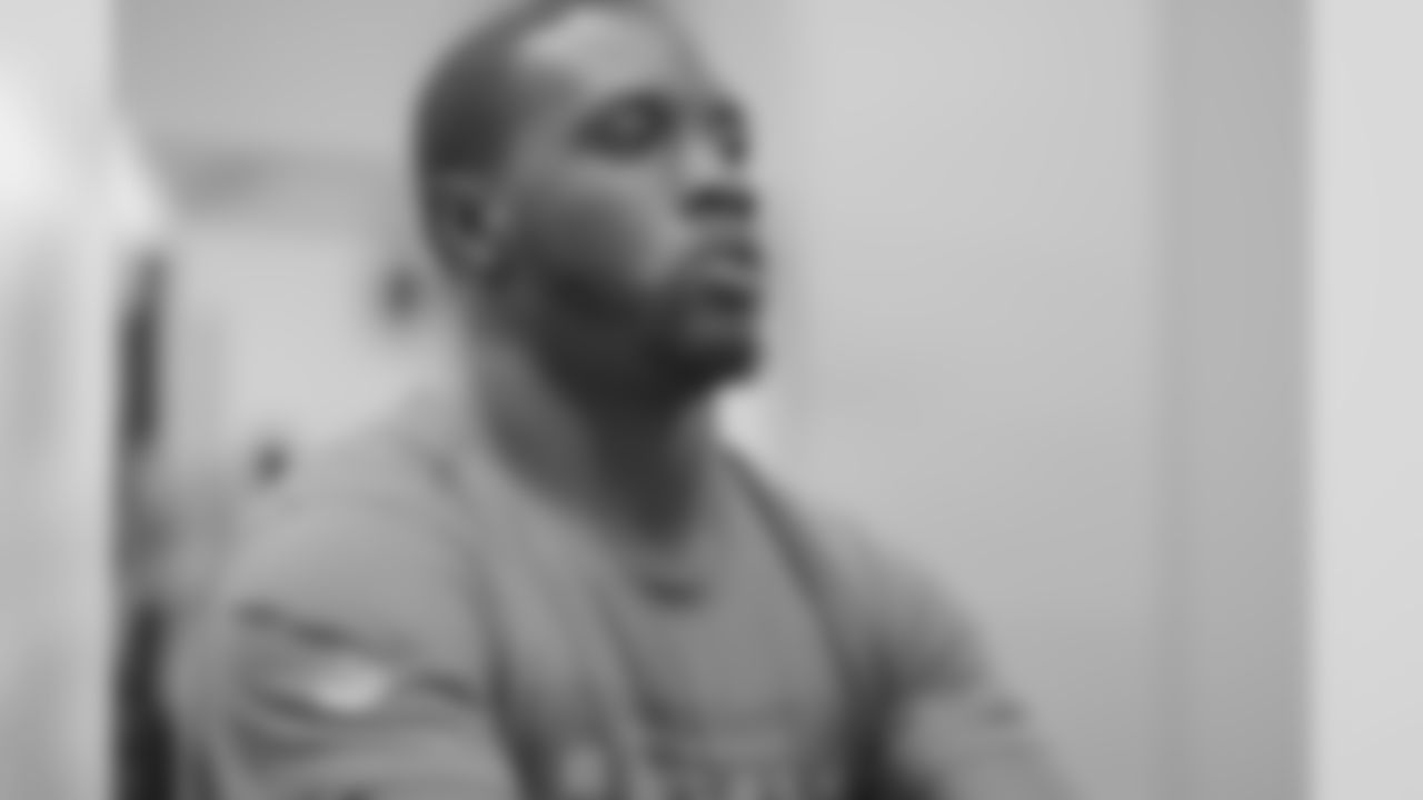 181009-Flowers_Quinton_lift