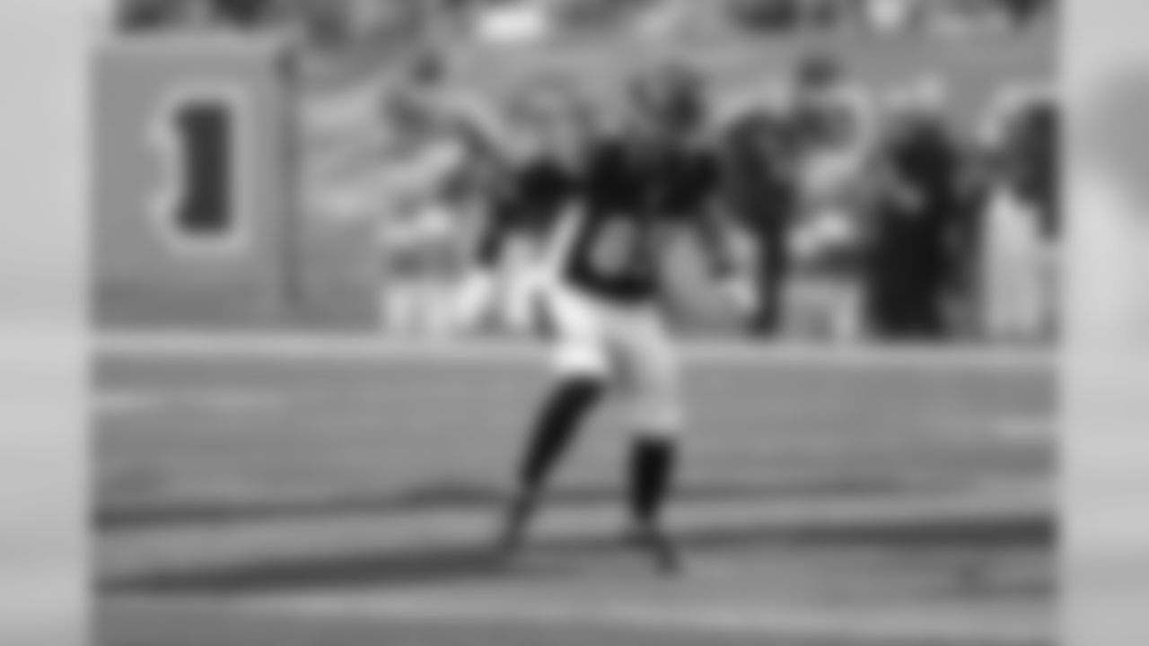 TE Tyler Eifert