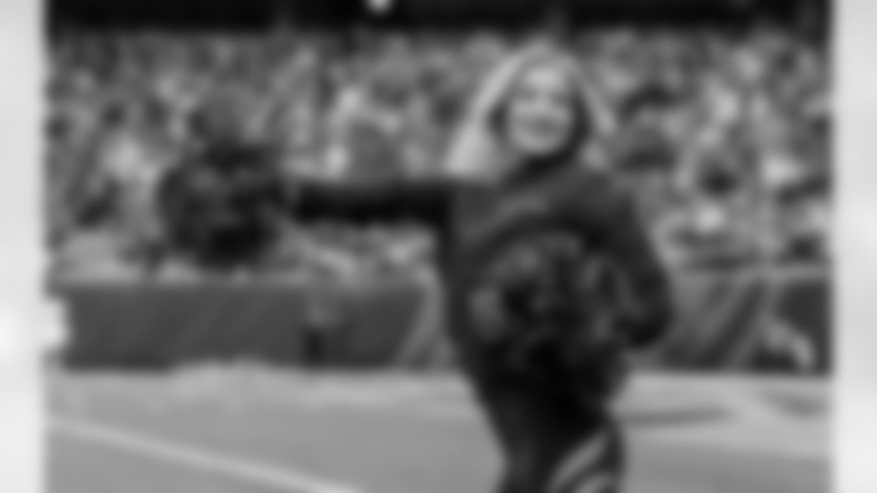 Cheer SITE-07