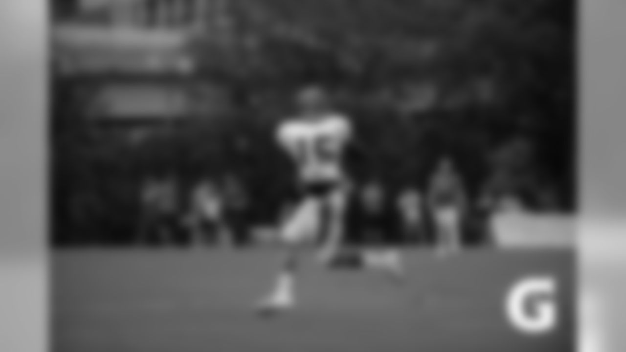 GATORADE-180806-Training_Camp-Ross_Catch