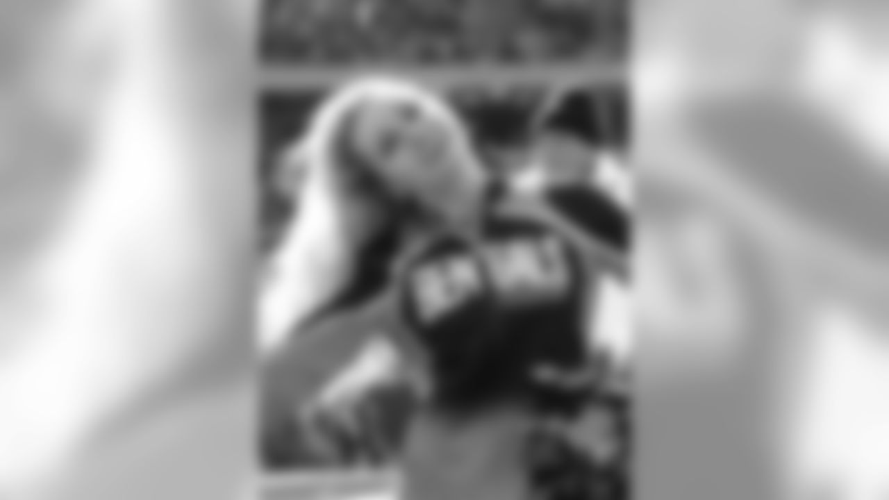 Ben-Gals Cheerleaders performing at Paul Brown Stadium