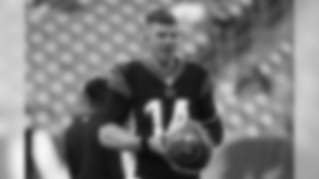 Cincinnati Bengals quarterback Andy Dalton practices before an NFL preseason football game, Thursday, Aug. 22, 2019, in Cincinnati. (AP Photo/Frank Victores)