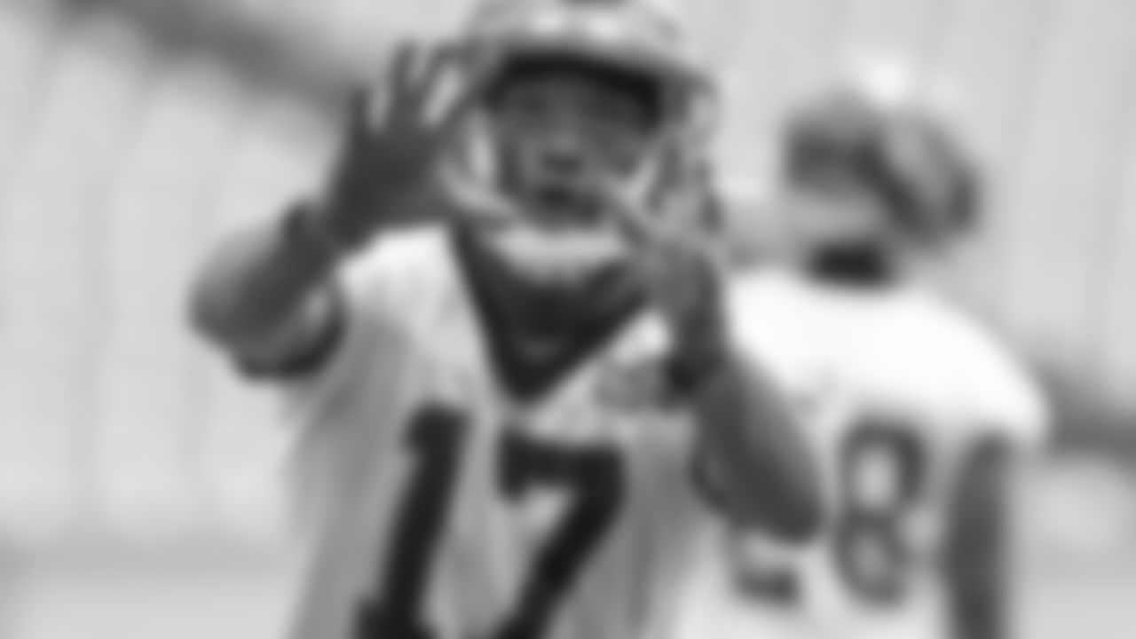 WR Kermit Whitfield