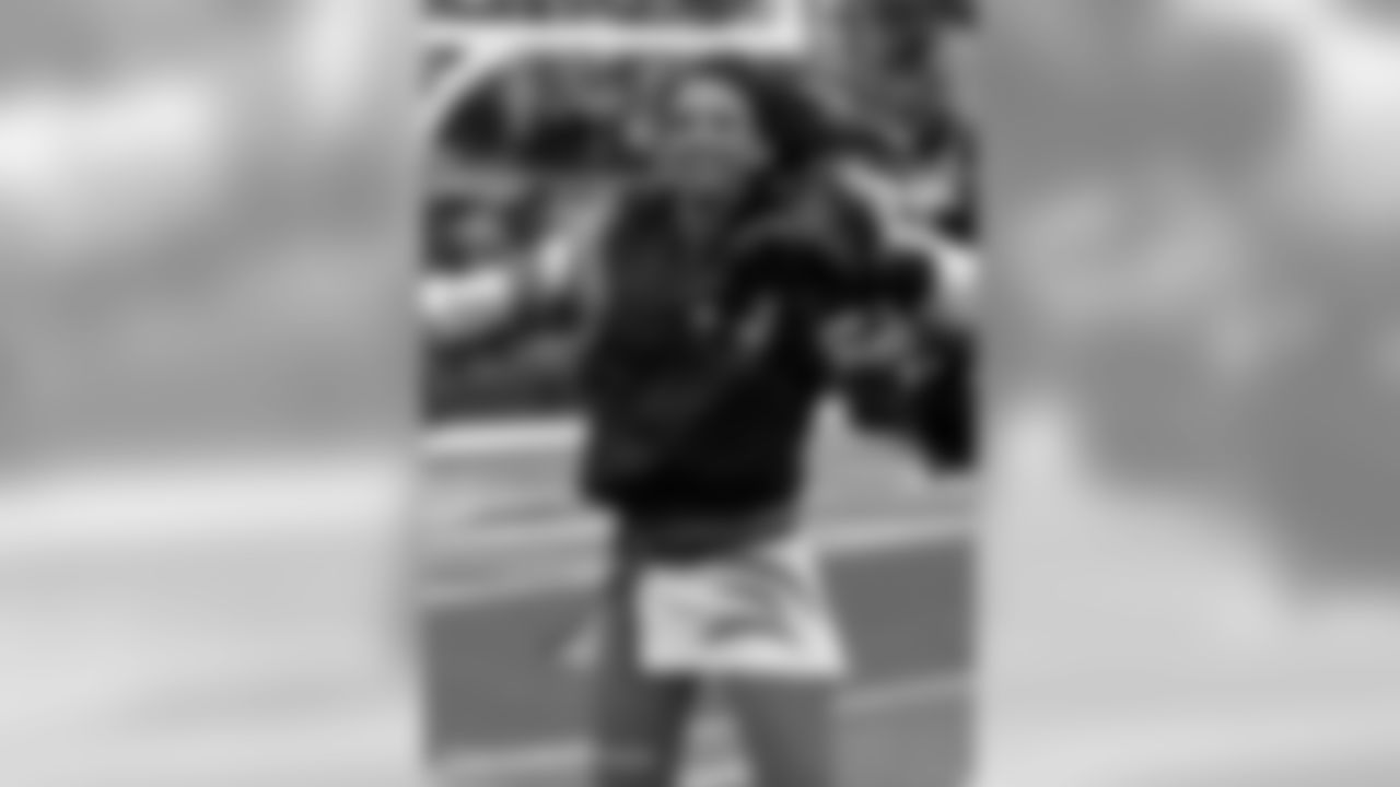 Cheerleaders 06-89
