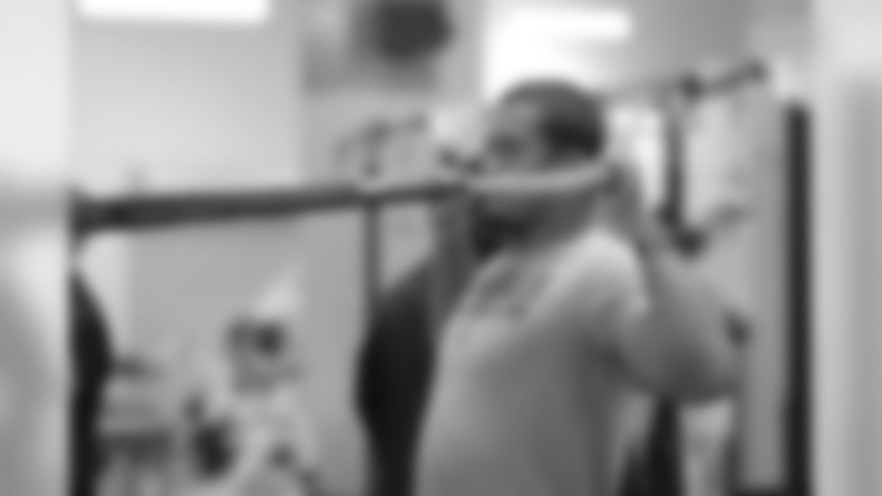 181009-Evans_Jordan_lift