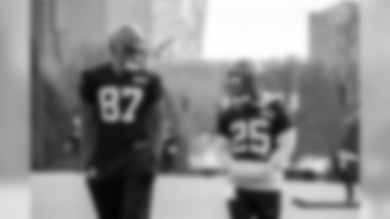 181212-Uzomah-Bernard_practice