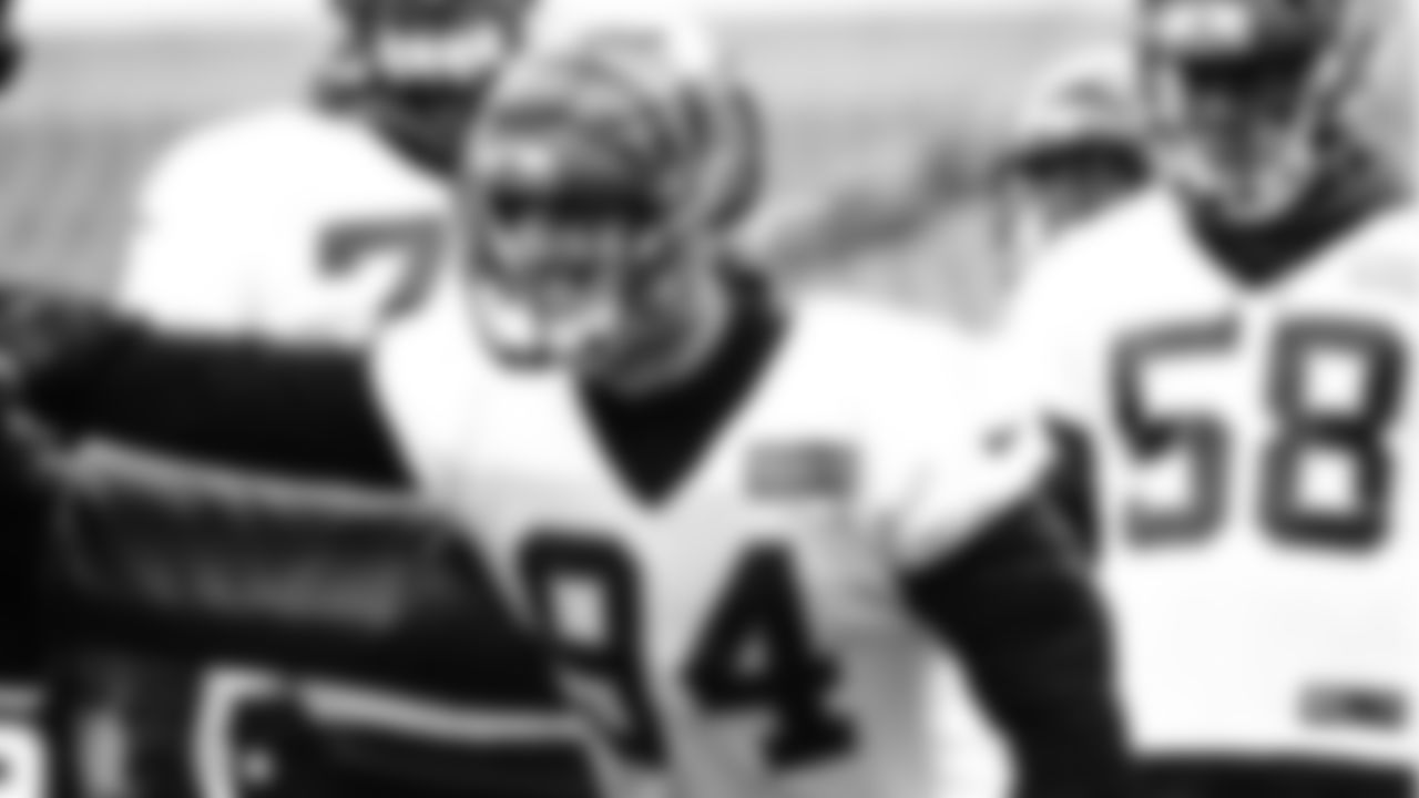 DE Sam Hubbard