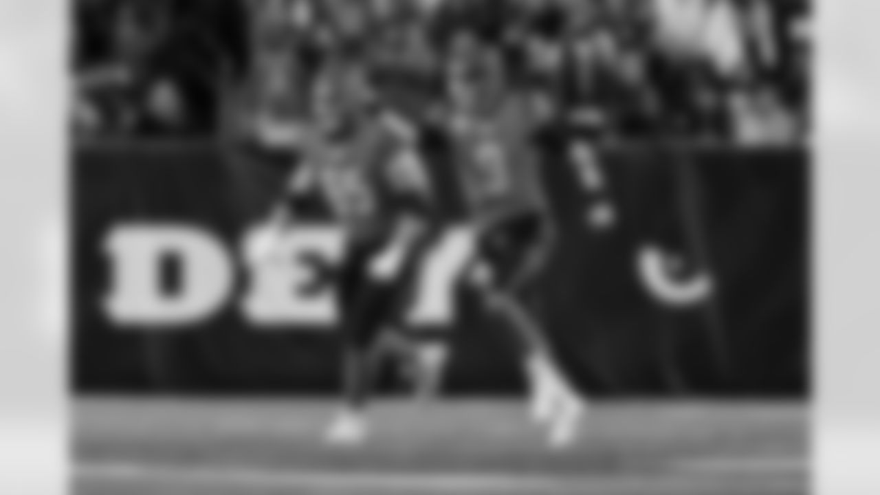 QB Joe Burrow throws the ball to the ref after running the ball during the fourth quarter of the Bengals-Chiefs game in Week 13 of the 2022 season at Paycor Stadium in Cincinnati, Ohio.