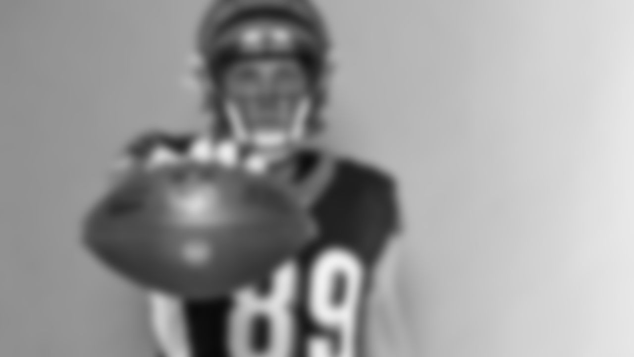 TE Drew Sample