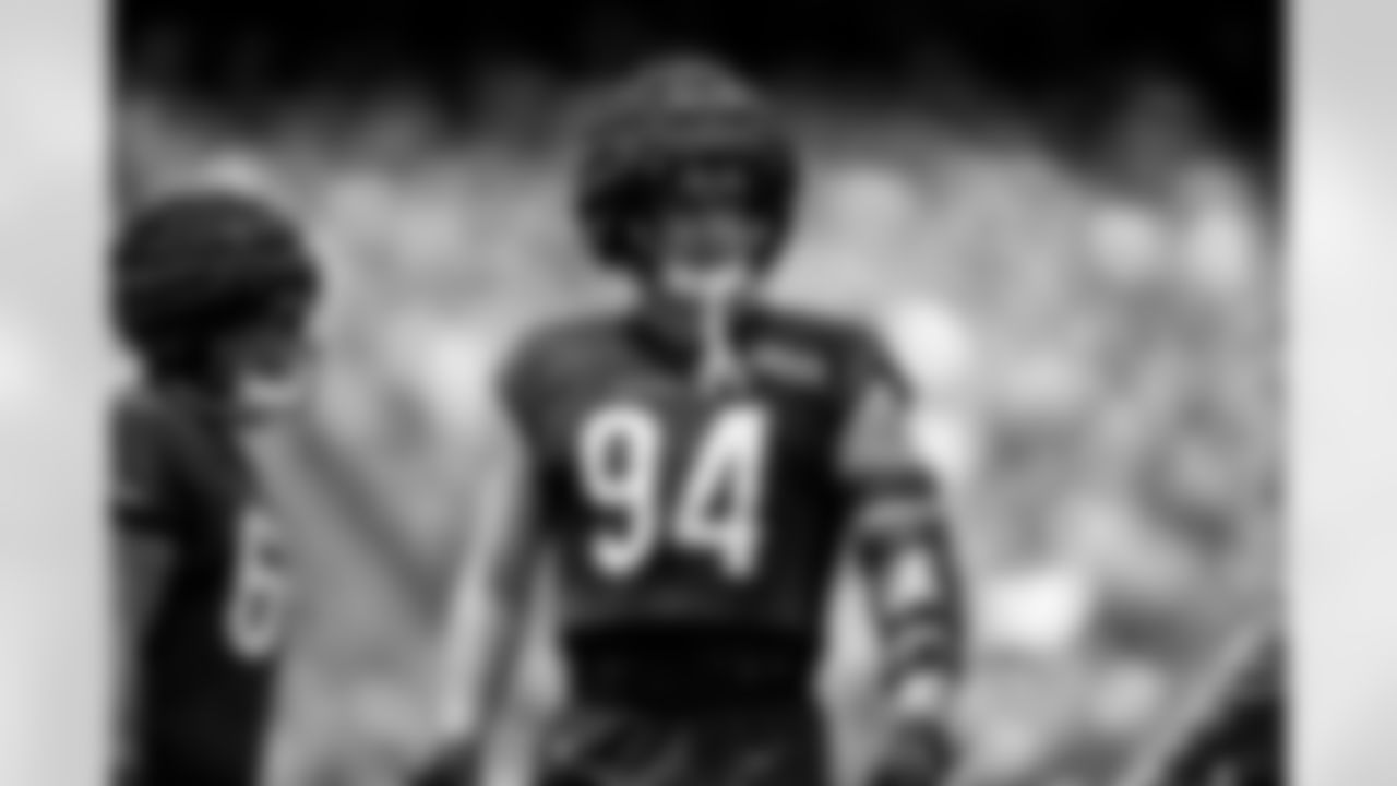 DE Sam Hubbard