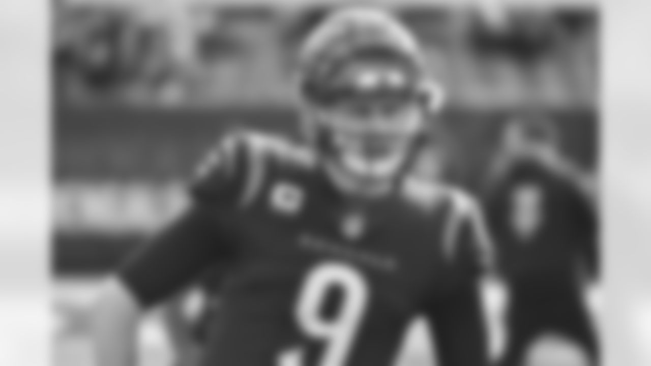 QB Joe Burrow warms up before kickoff of Week 18 against the Baltimore Ravens at Paycor Stadium in Cincinnati, Ohio on Sunday, January 8 2023.