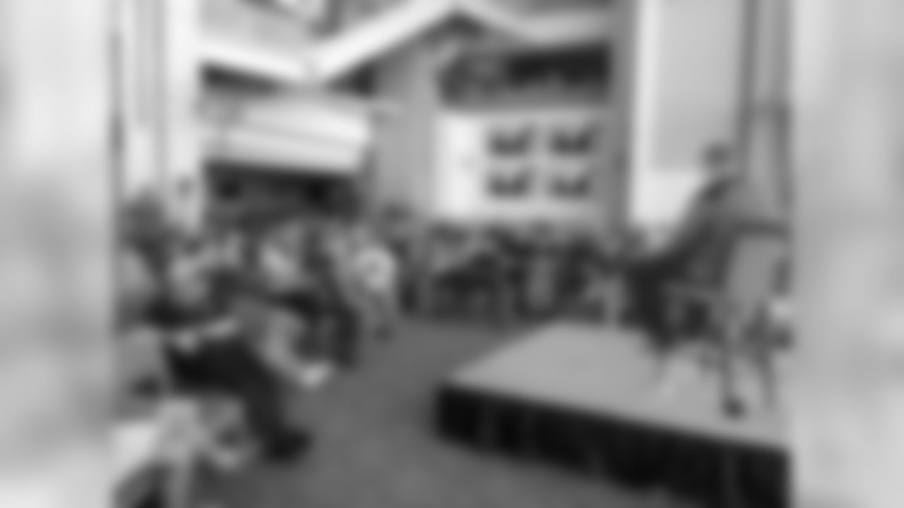190416-taylor-town-hall-009